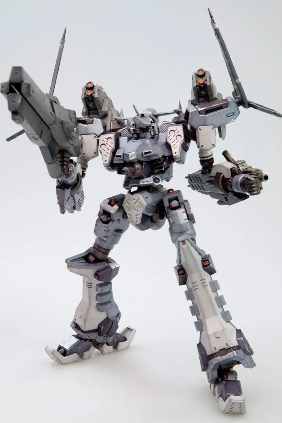 Armored Core Crest CR-C98E2 Assault Type