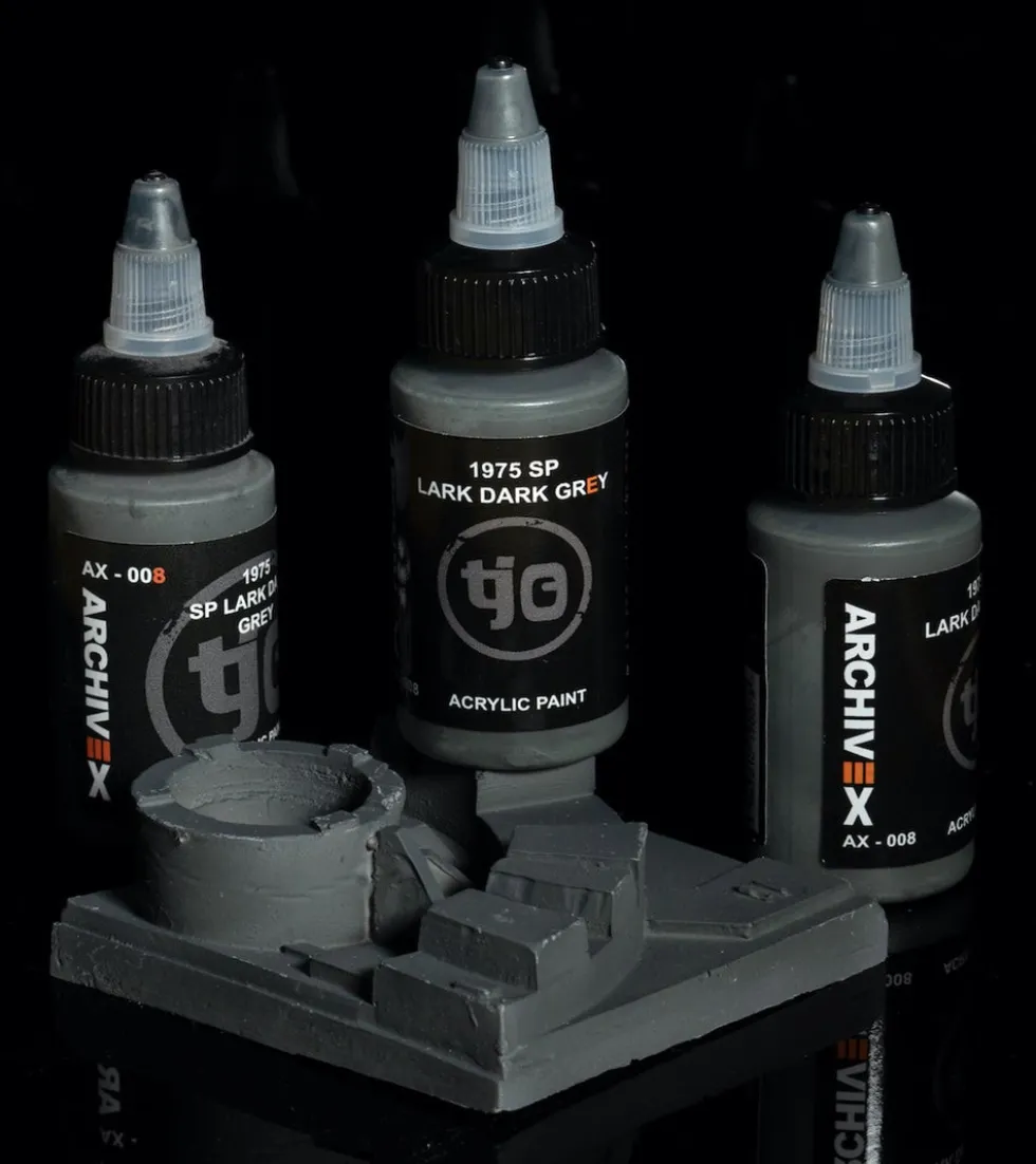 AX-008 1975 Lark Dark Grey 30ml