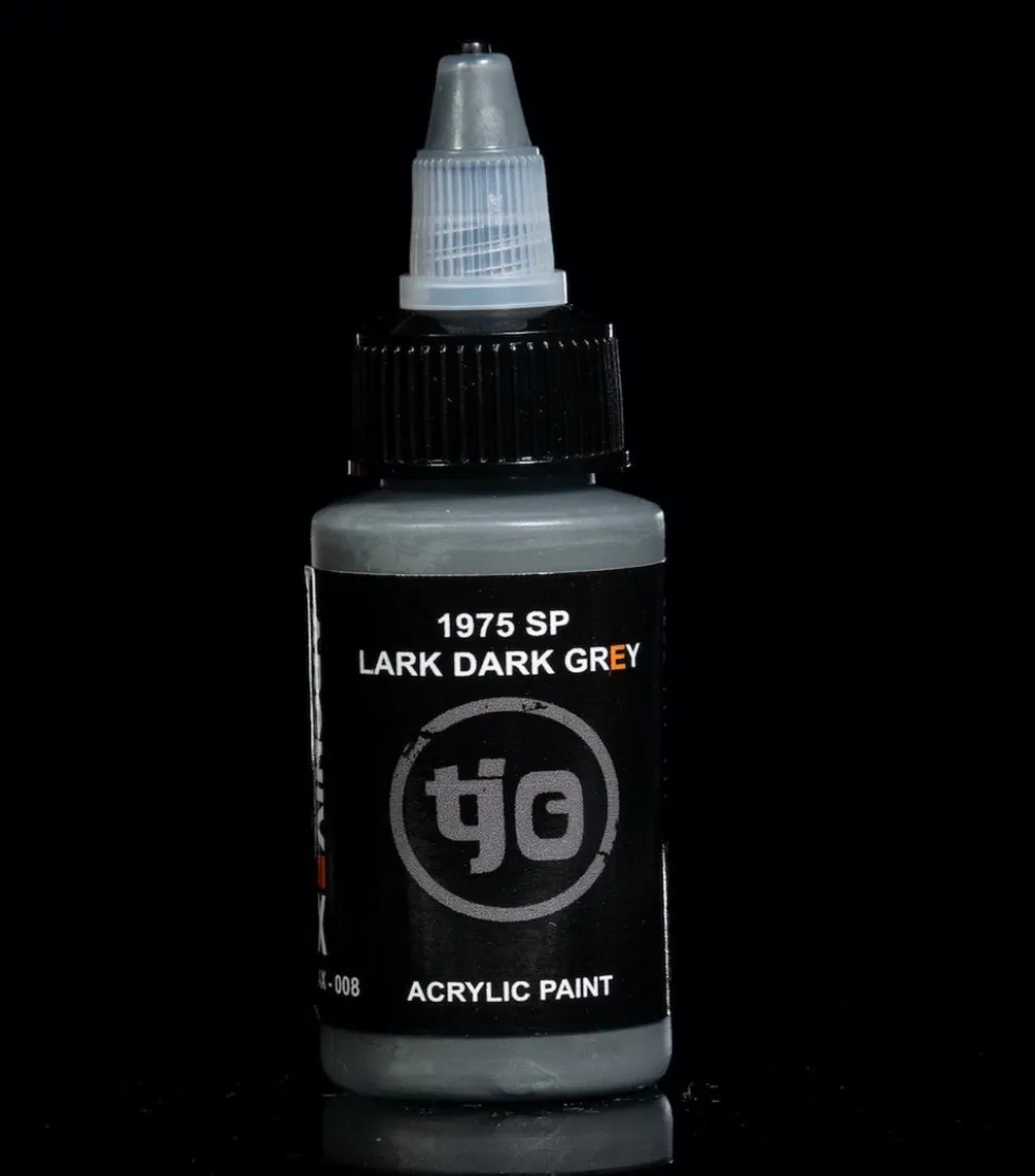 AX-008 1975 Lark Dark Grey 30ml