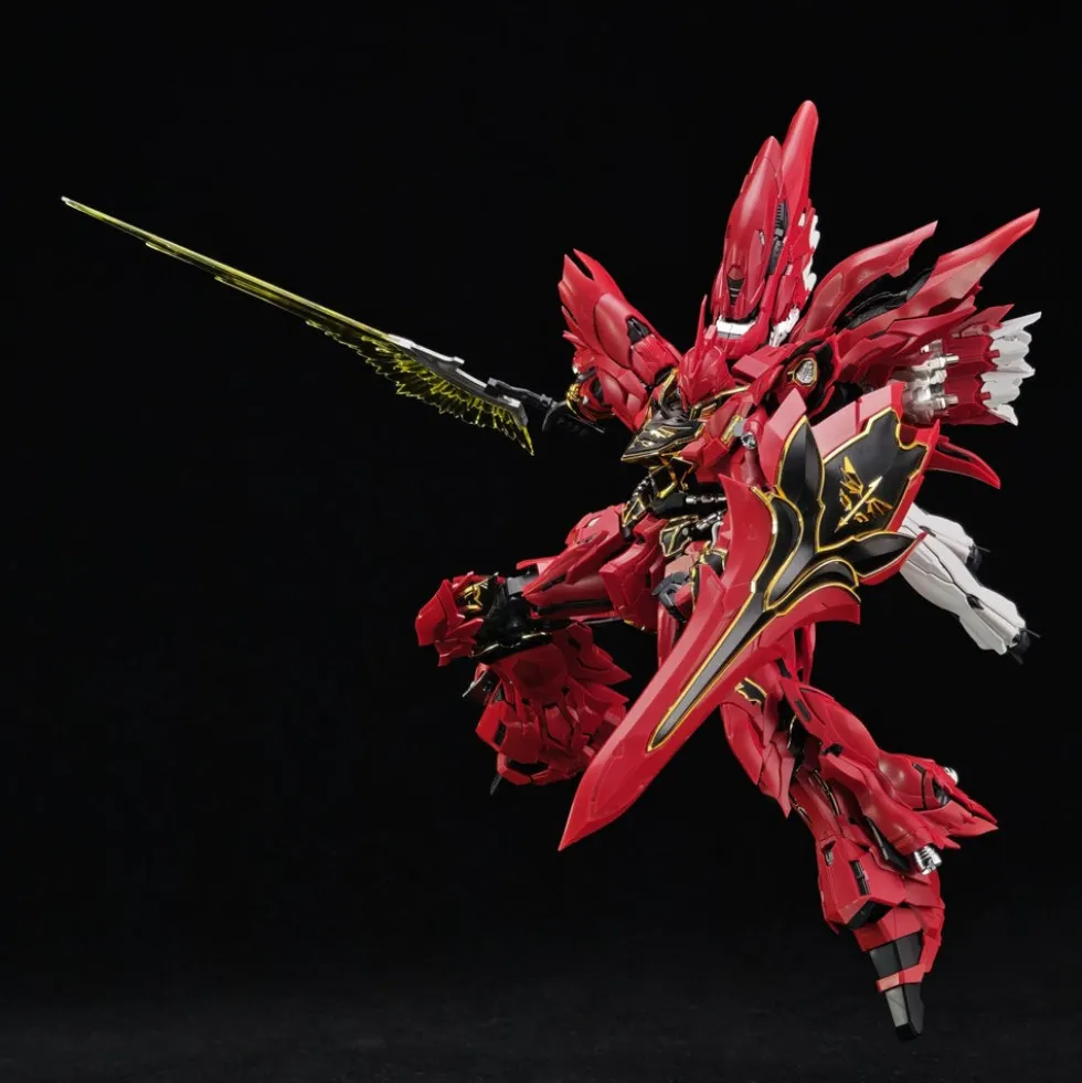 1/100 Crimson Drei