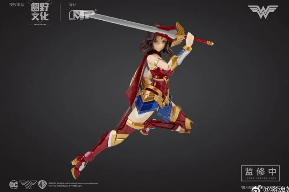 DC-01 Wonder Woman (Classic Battle Suit & Golden Eagle Armor)