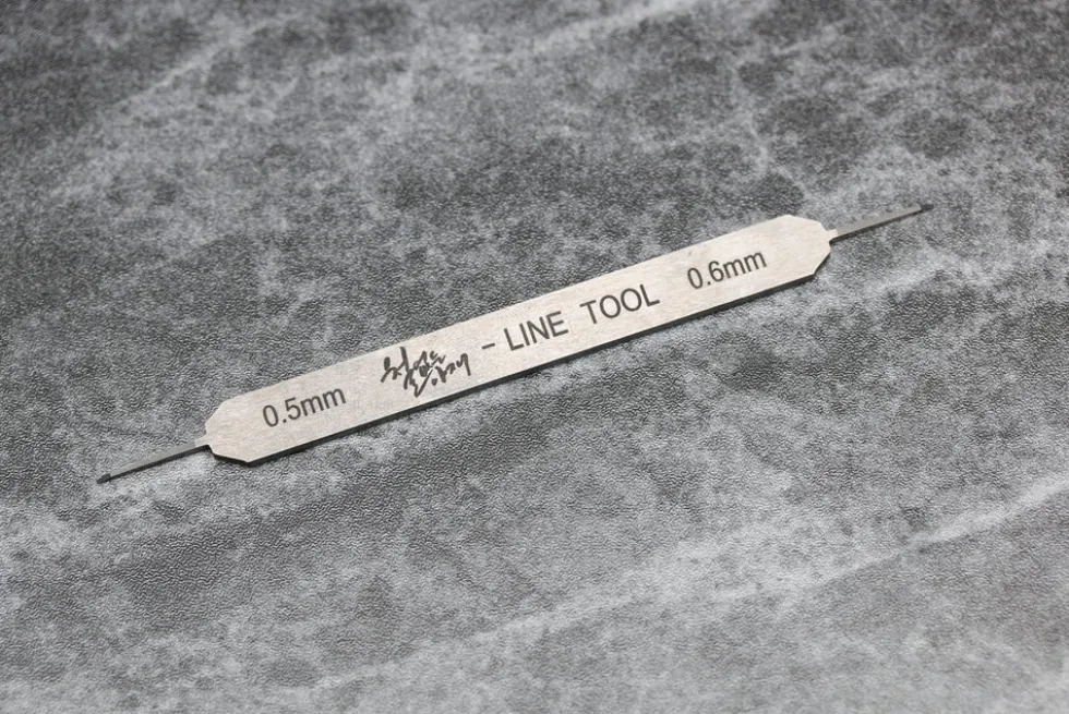 Double-Sided Panel Liner Tool (Dual-Width) - 0.1mm - 0.125mm