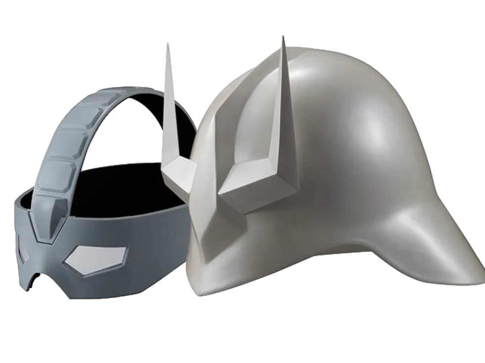 Full Scale Works: Char Aznable's Stahlhelm Replica