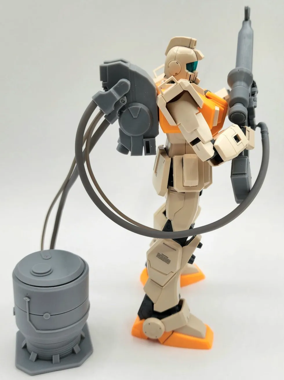 1/100 GM Sniper Beam Rifle and Generator (Resin Accessory)