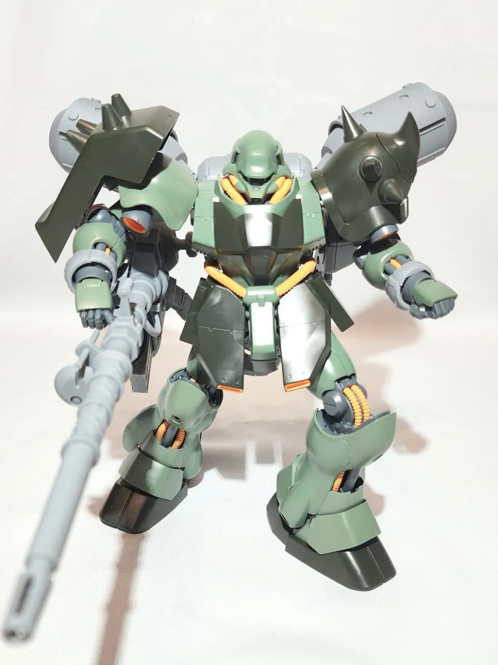 Heavy Armament Backpack (1/100 Resin Kit)