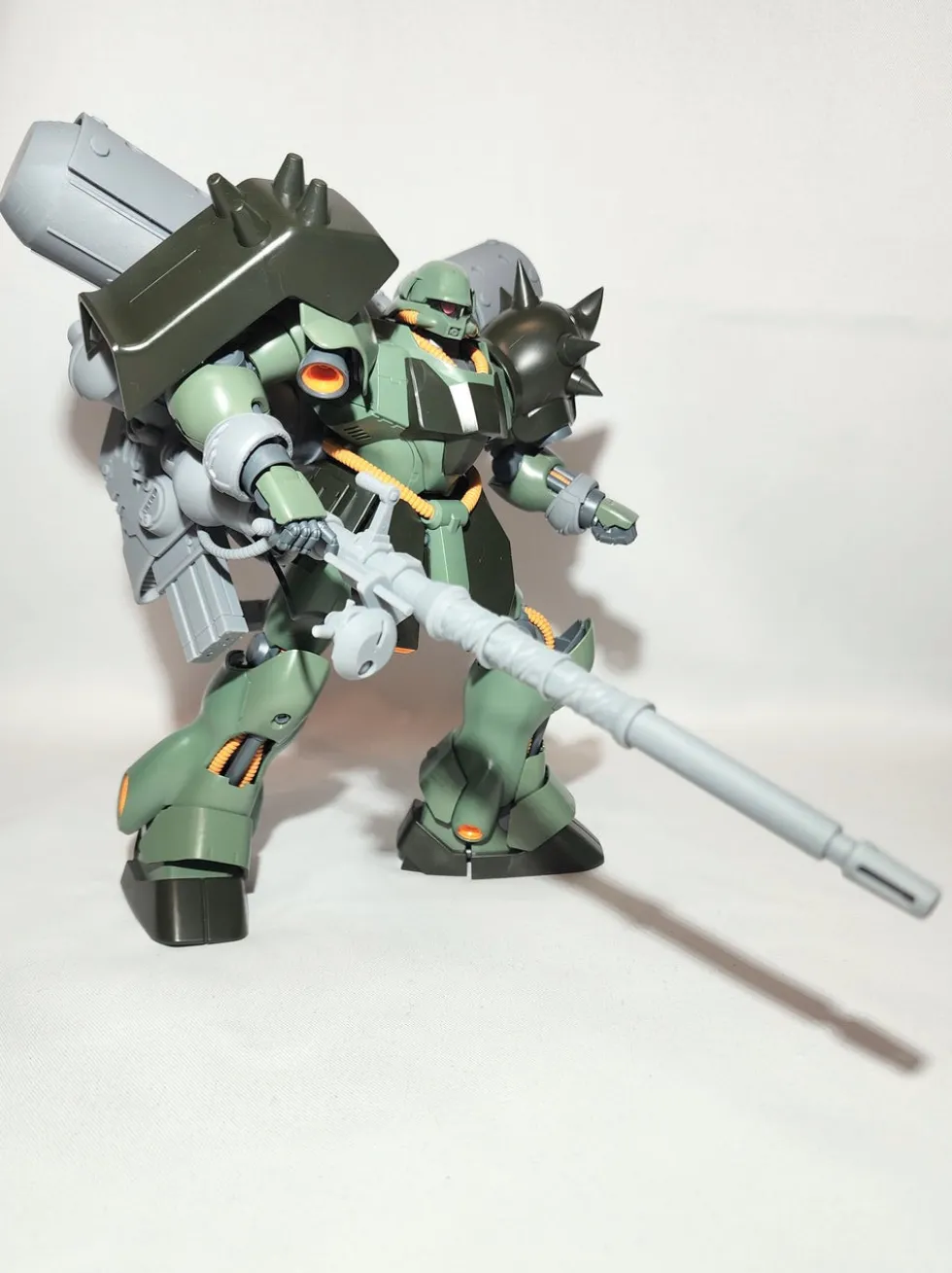 Heavy Armament Backpack (1/100 Resin Kit)