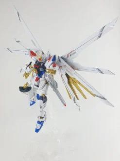 HG Mighty Strike Freedom