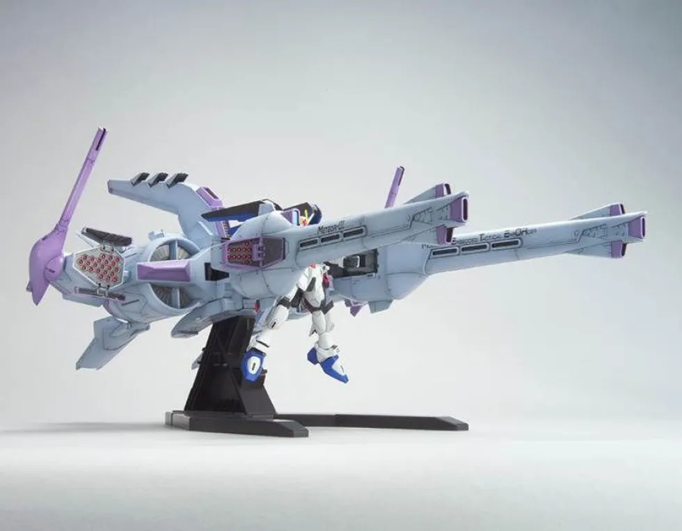 HGSEED 16 Meteor Unit + Freedom Gundam