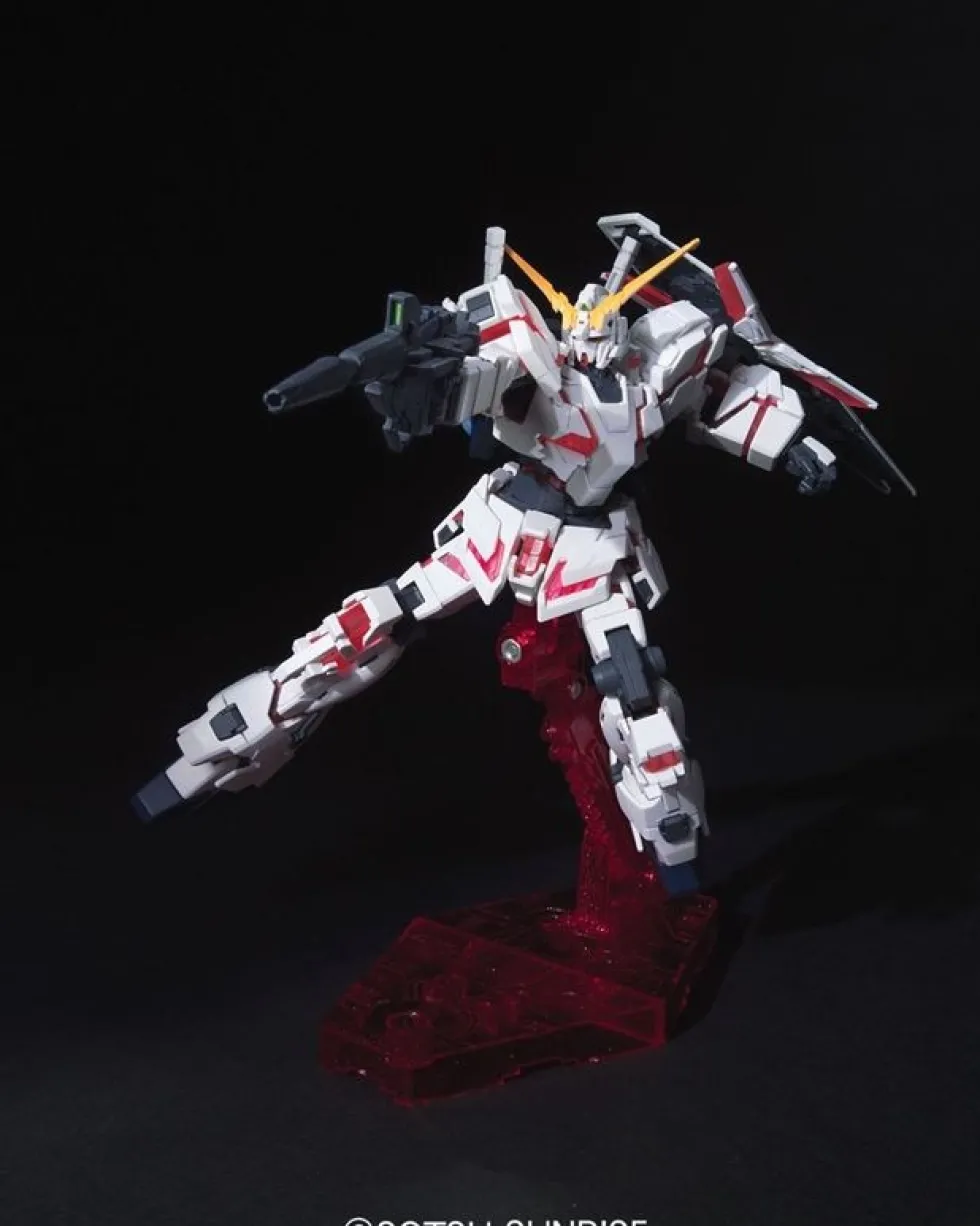 HGUC 100 Unicorn Gundam (Destroy Mode)