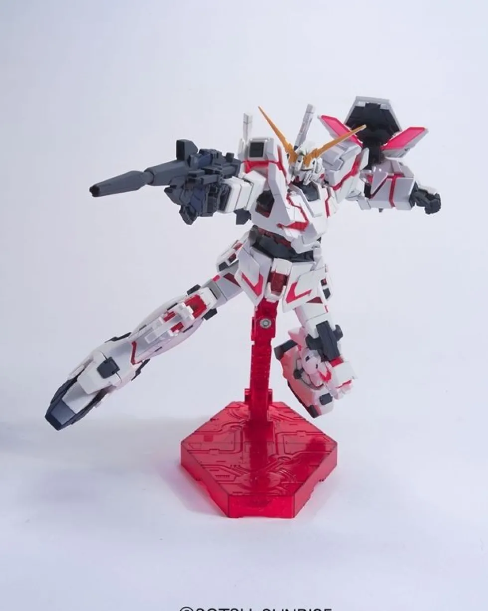 HGUC 100 Unicorn Gundam (Destroy Mode)