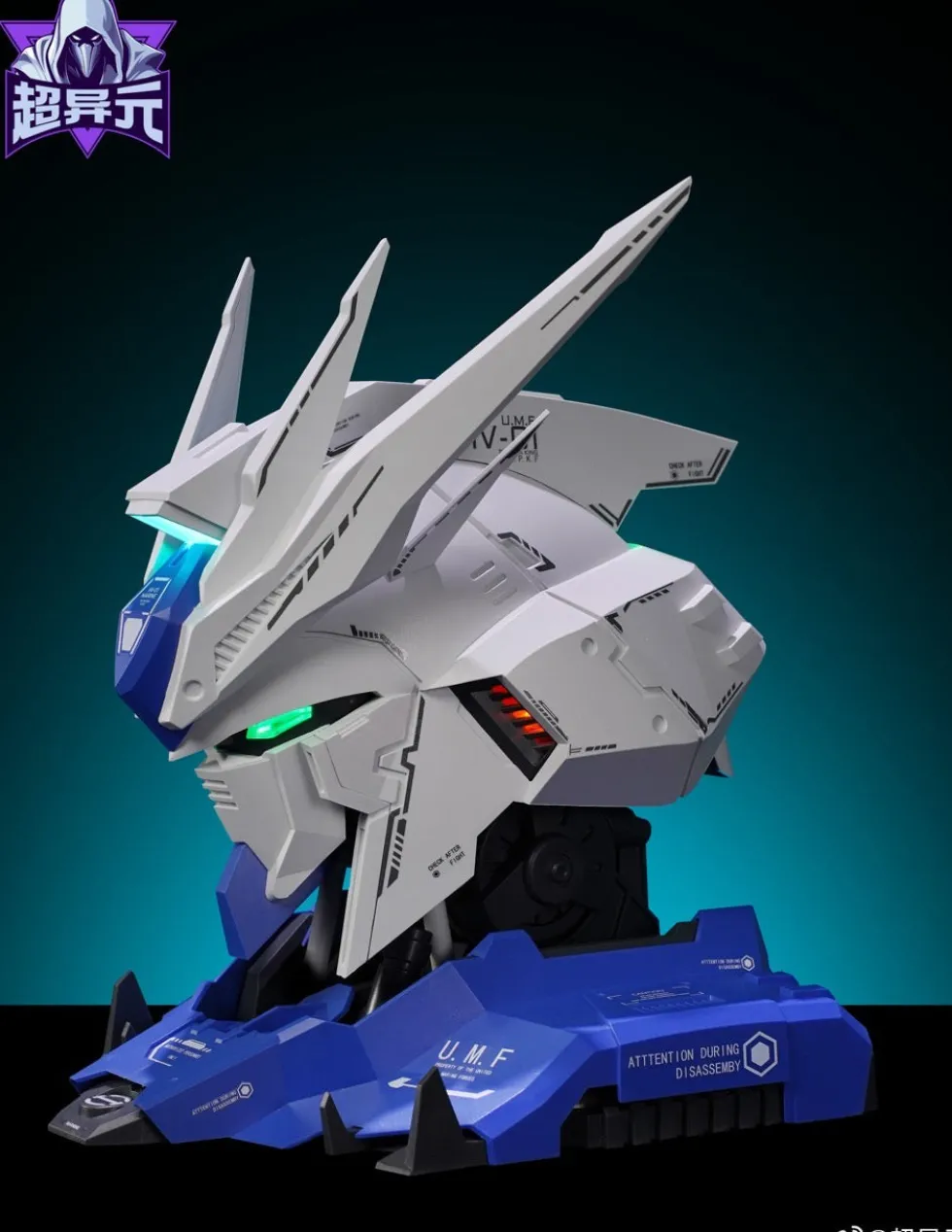 HW-01 Neptune Bust Model Kit