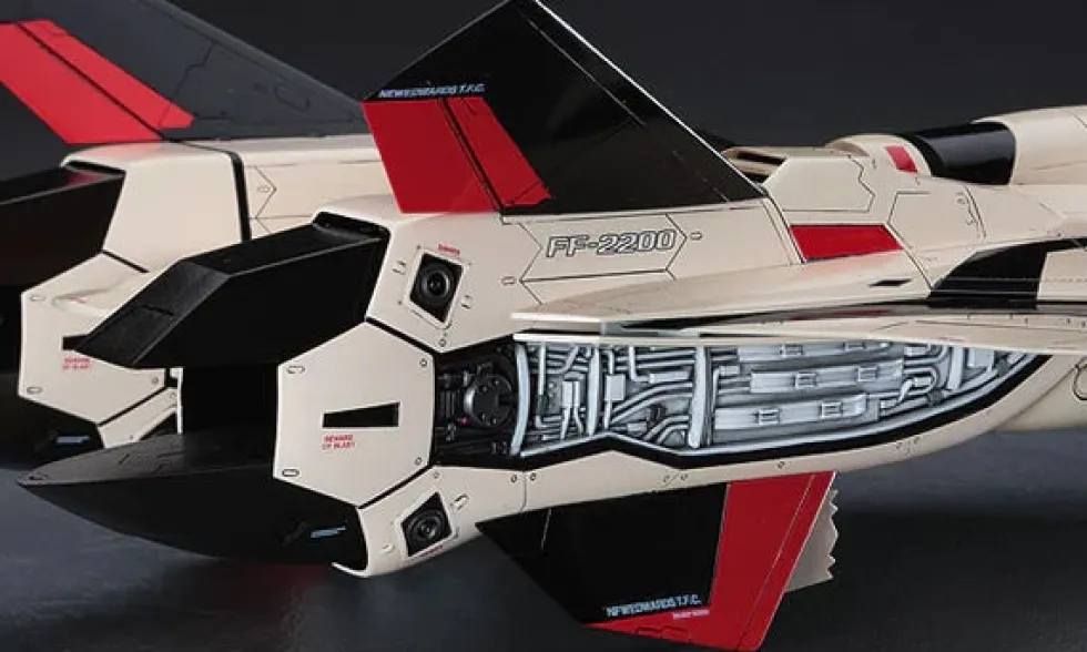 1/48 Macross Plus MC01 YF-19