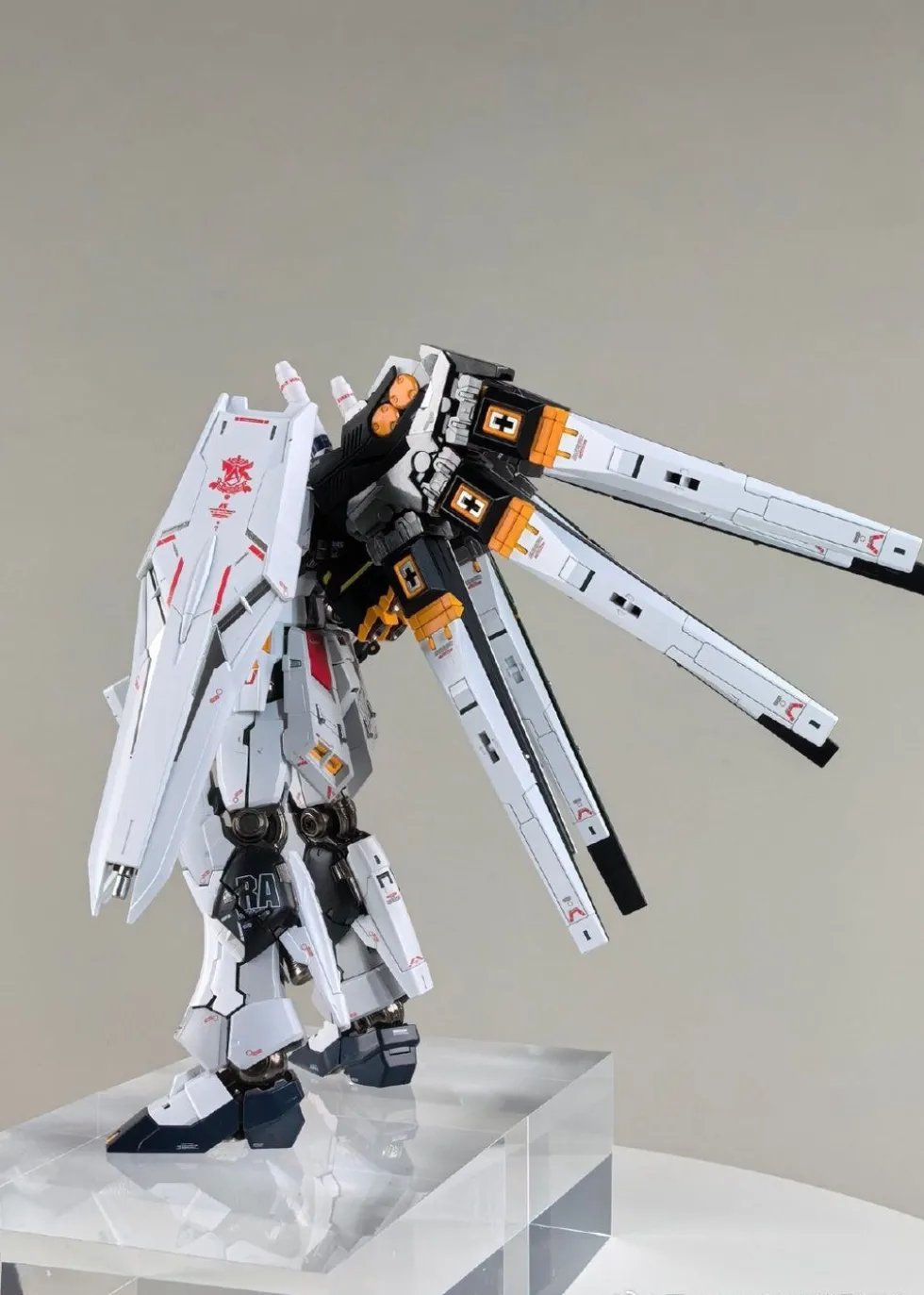 1/144 Mass-Production Nu Gundam Accessory Pack