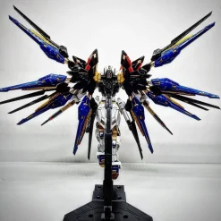 MGEX Strike Freedom Gundam - [Gold HOLO]