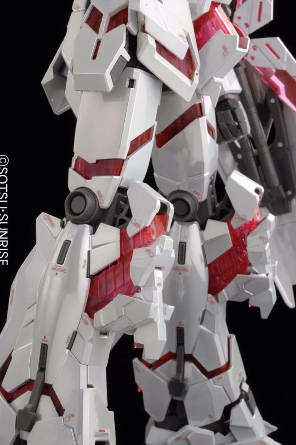 MG RX-0 Unicorn Gundam Ver.ka Titanium Finish