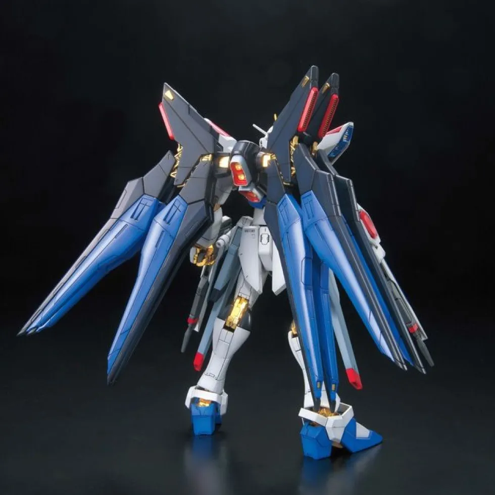 MG ZGMF-X20A Strike Freedom Gundam Full Burst Mode