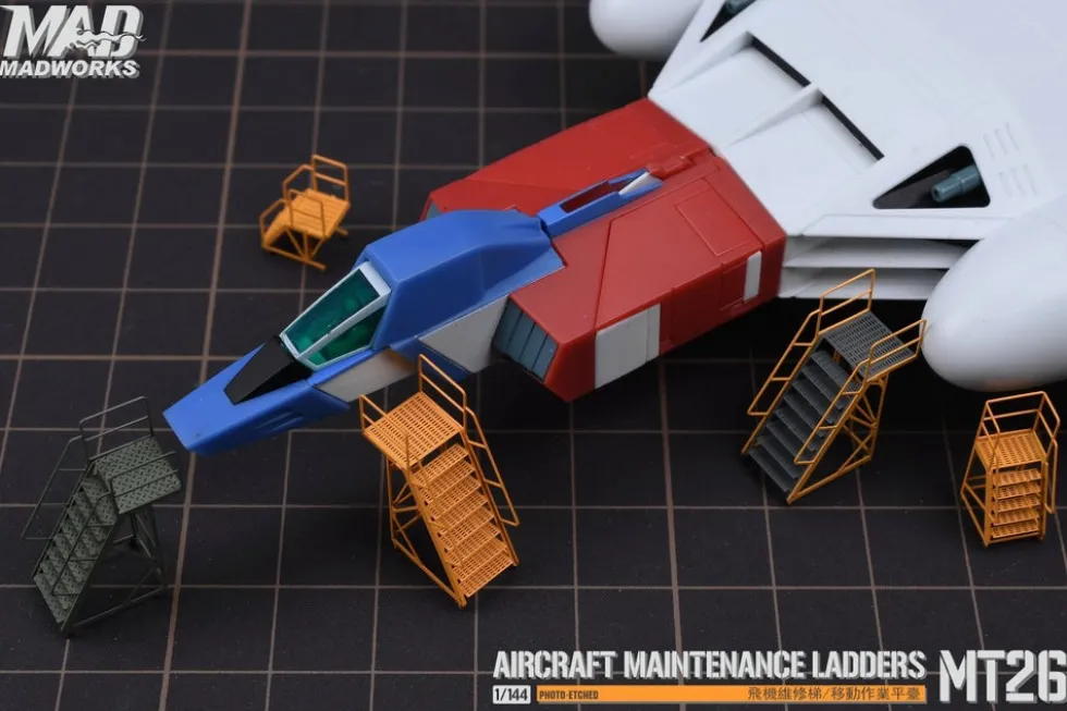 MT-26 Maintenance Ladder 1 (1/144)