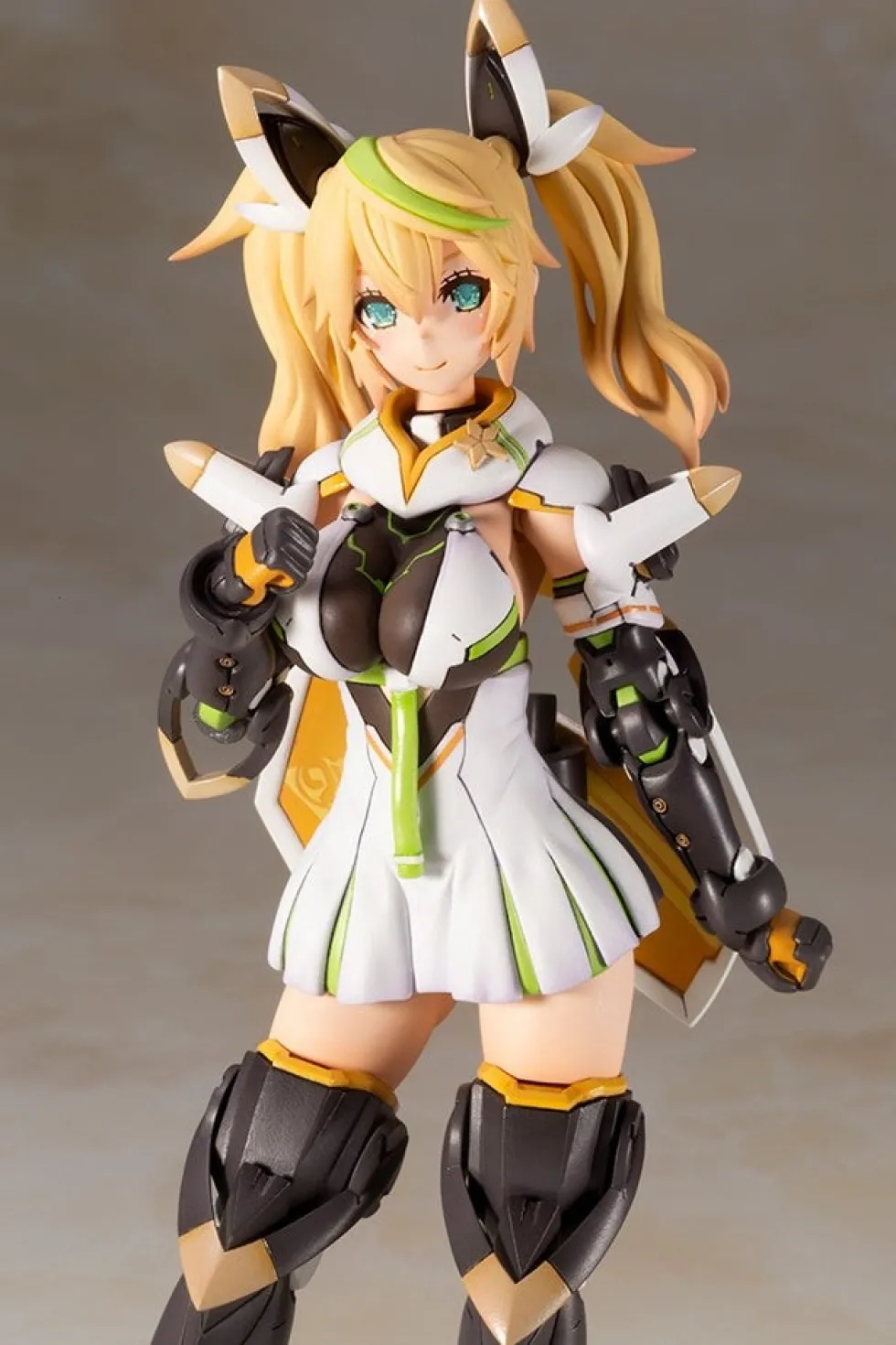 Phantasy Star Online 2 - Gene (Stella Innocent Ver.)