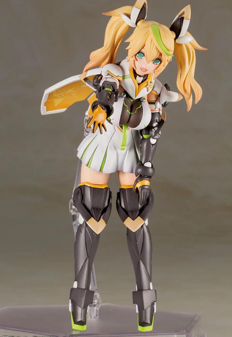 Phantasy Star Online 2 - Gene (Stella Innocent Ver.)