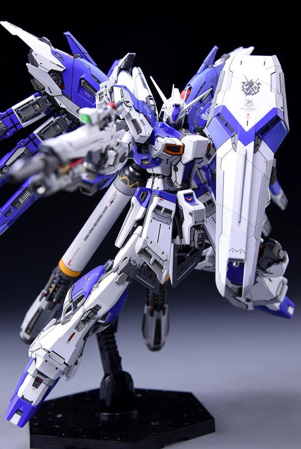 RG Hi-Nu Gundam GK