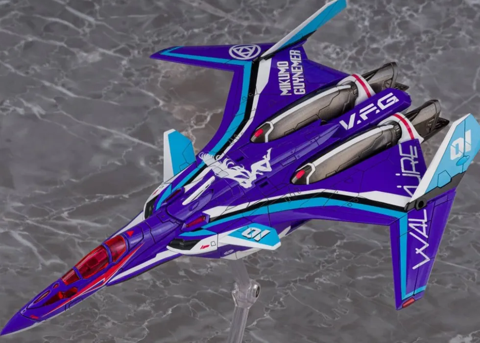 Variable Fighter Girls Macross Delta VF-31J Siegfried Mikumo Guynemer